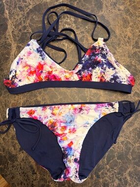Athleta Navy and Multicolor Floral Strappy Bikini Set Reversible Size Medium